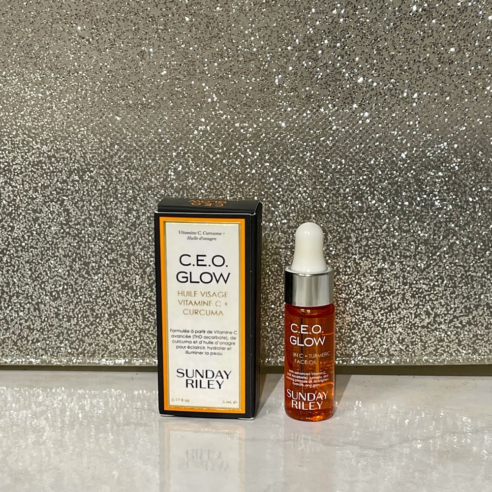 5 for $25 item 🌺 Mini Sunday Riley CEO Glow Vitamin C and Turmeric Face Oil